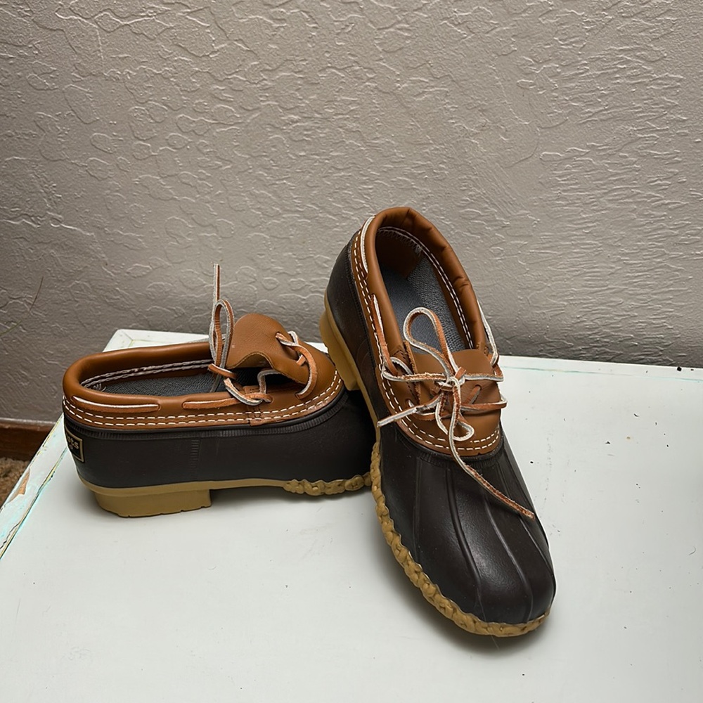 L.L. Bean boots slip on women’s 8